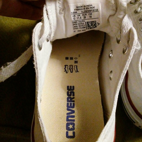 *SOLD* White Low Top Kid's Converse Size 12 - Picture 3 of 4